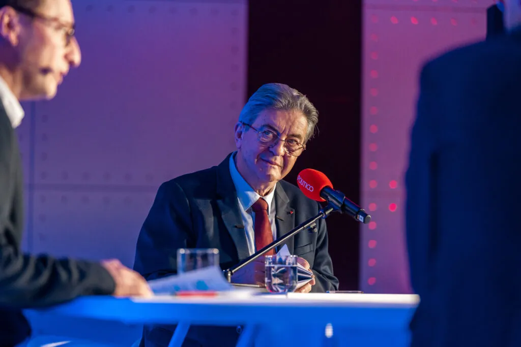 Jean‑Luc Mélenchon s’exprimant lors du Playbook Paris Live