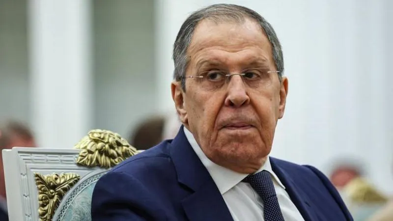 Lavrov a plaisanté sur la démission du chef de la diplomatie suisse après une photo commune
